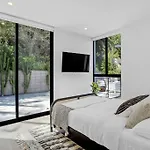 Experience Eco-Luxury At Its Finest - Centrally Located Clea House In San Diego!