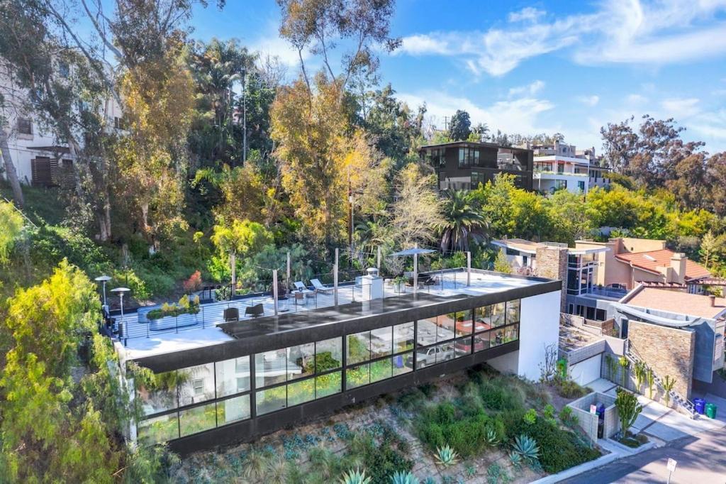 Experience Eco-luxury At Its Finest - Centrally Located Clea House In San Diego!