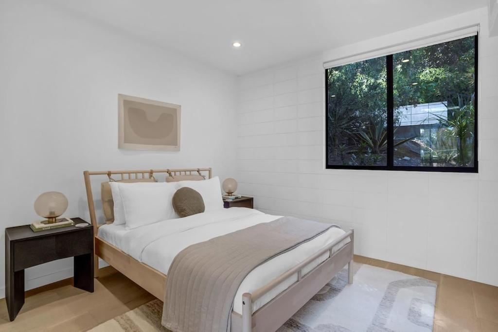 Experience Eco-luxury At Its Finest - Centrally Located Clea House In San Diego!