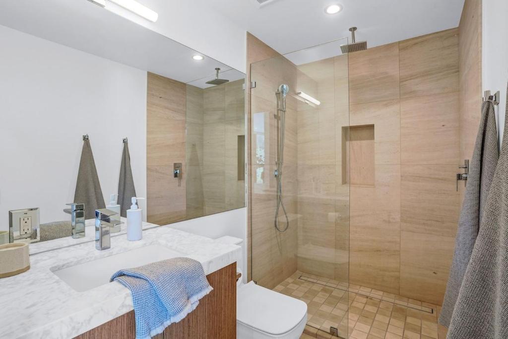 Experience Eco-luxury At Its Finest - Centrally Located Clea House In San Diego! Casa de férias *