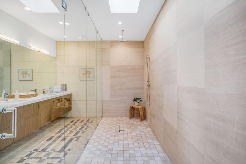 Experience Eco-luxury At Its Finest - Centrally Located Clea House In San Diego! Casa de férias San Diego